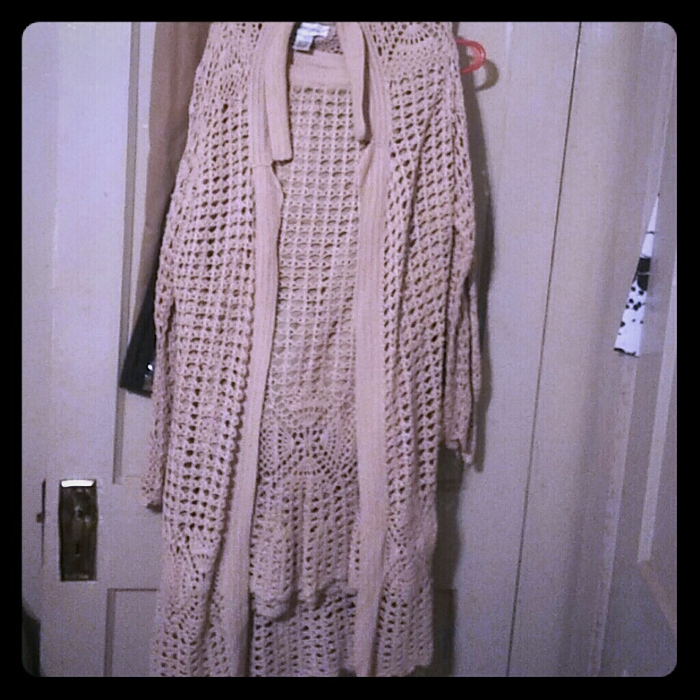 Hand crochet cotton antique beige line from Bloomi